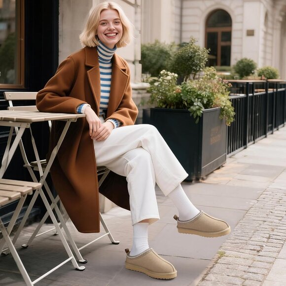 👑Women's Mini Boots Sand Suede Fuzzy Slippers Slip-On Winter Warm House Shoes - Picture 2 of 7